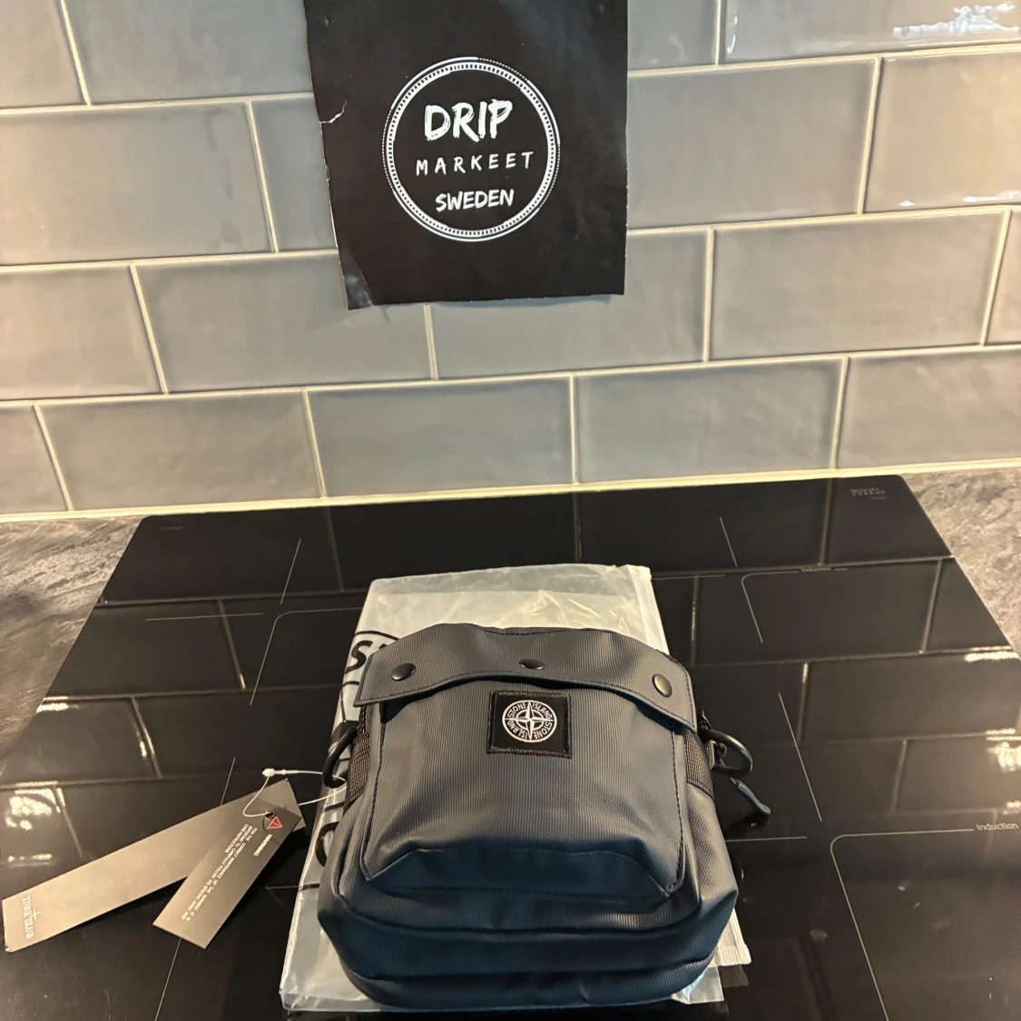 Mörkblå axelväska från Stone Island - 1