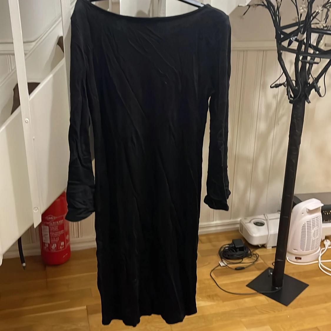 Svart långklänning från KappAhl - 3