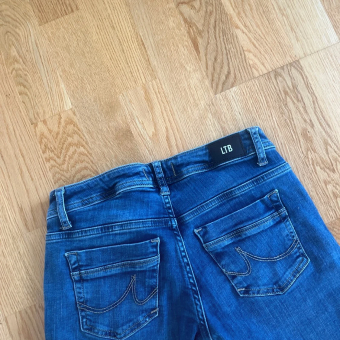 Blå bootcut jeans från LTB, W26 L36 - 4