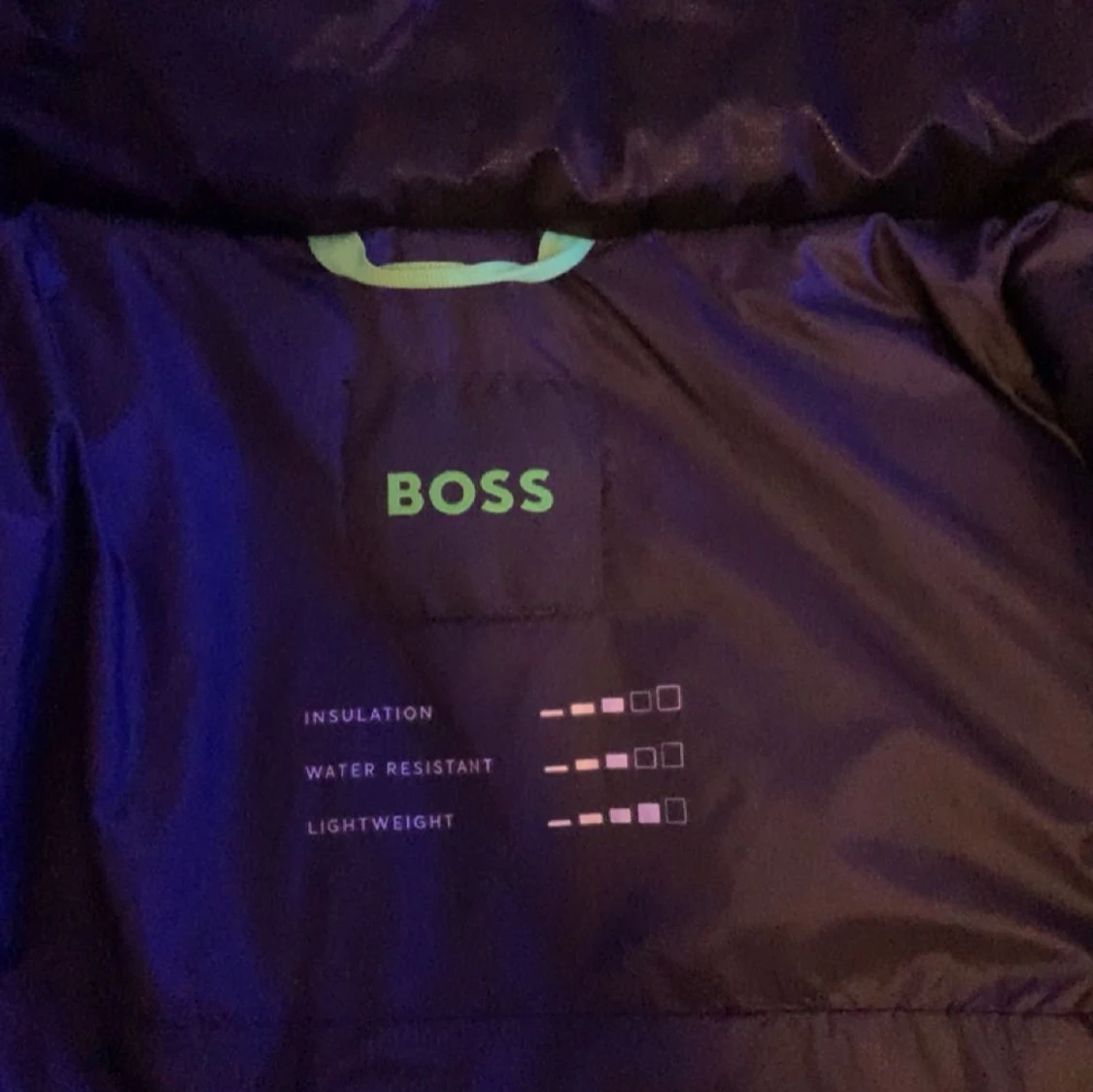 BOSS Väst - 3