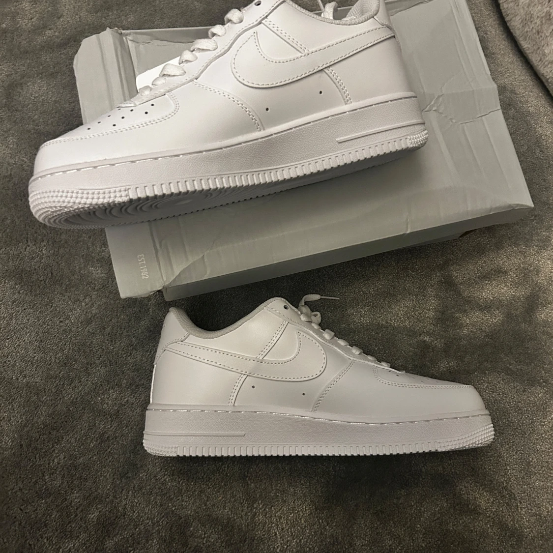 Nike Air Force 1 Low helvita sneakers - 2