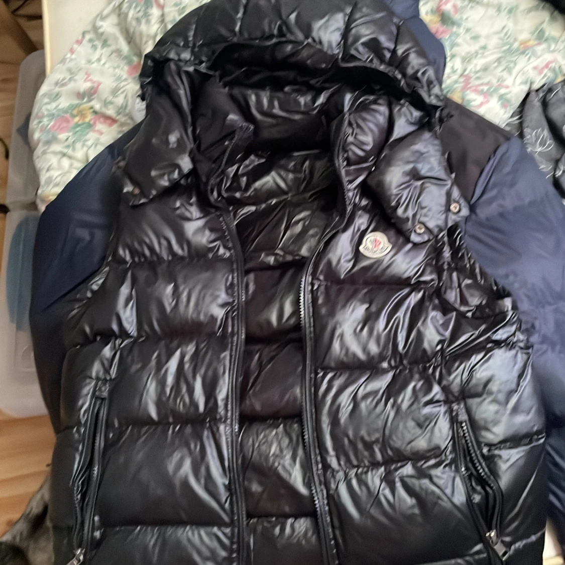 Svart dunväst från Moncler - 1