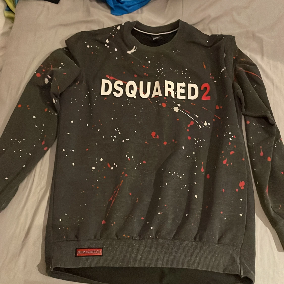 DSQUARED2 grå sweatshirt med färgstänk