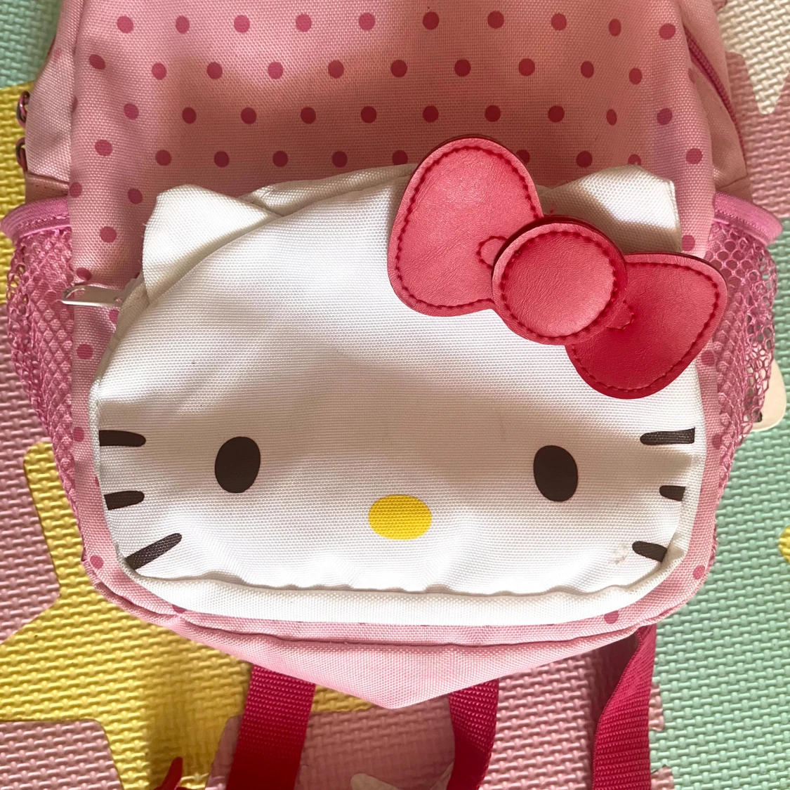 Hello Kitty rosa ryggsäck med prickar - 1