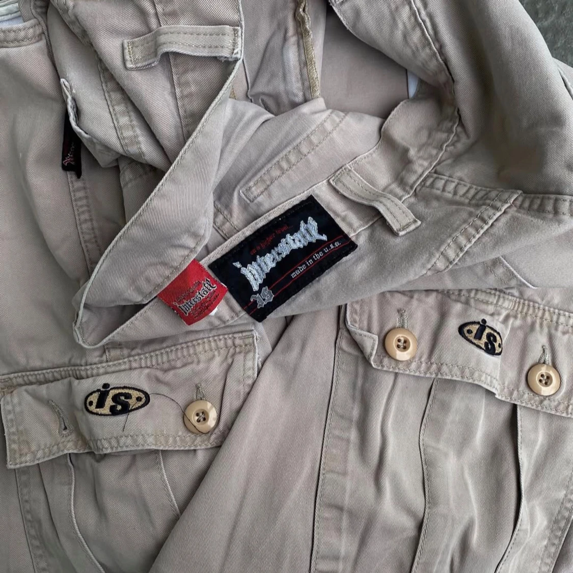 Beige cargo shorts från Interstack - 2