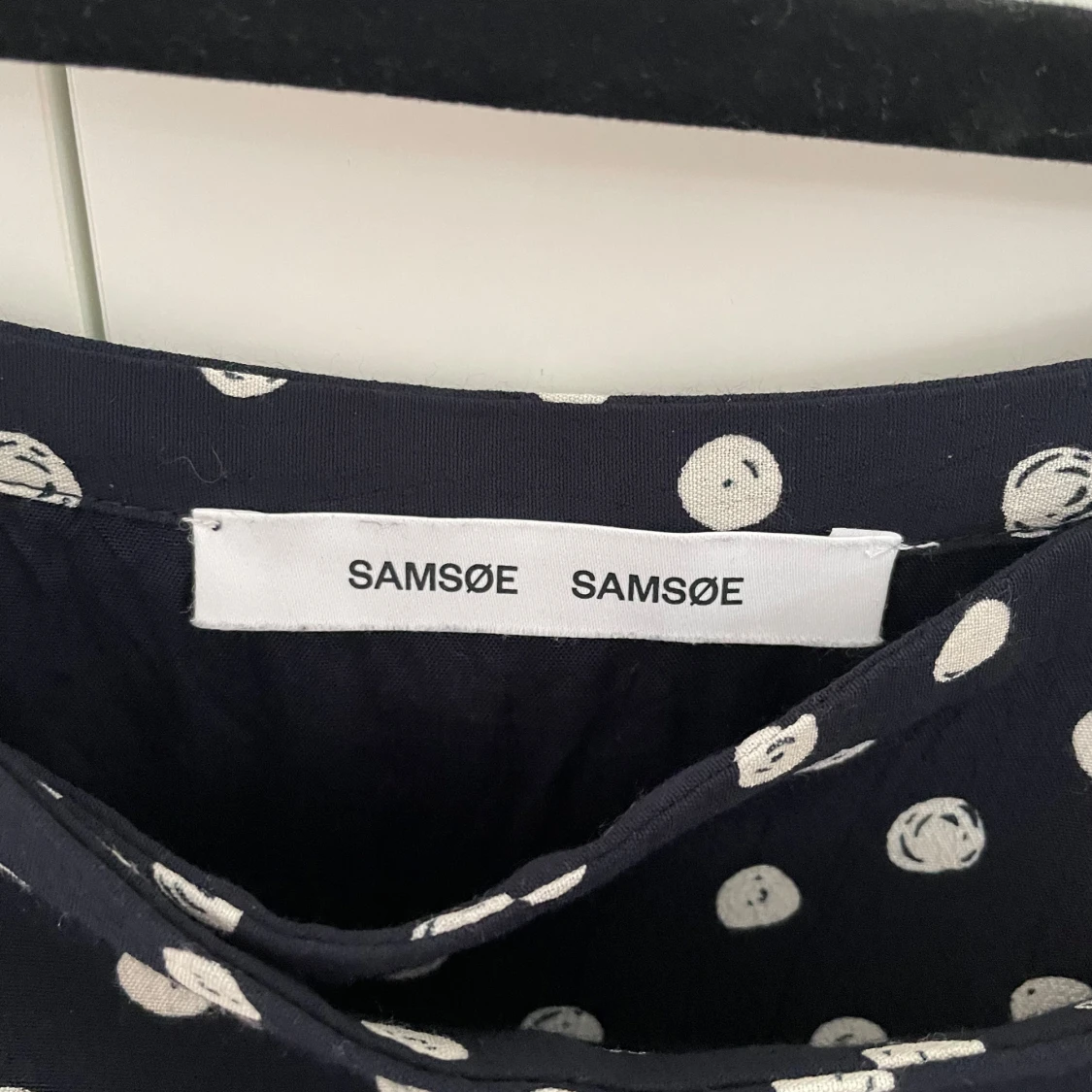 Blå prickig omlottkjol  - 3