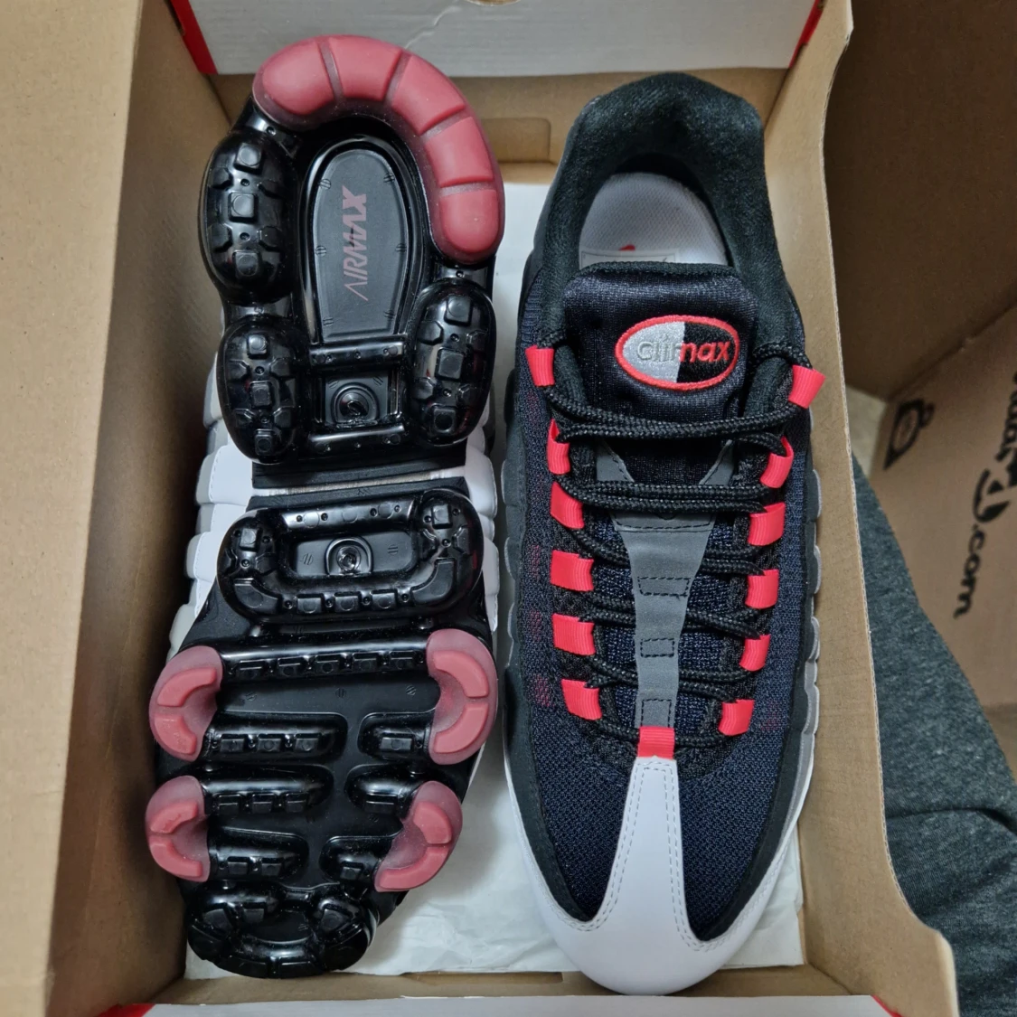 Oanvända Nike Vapormax 95 EU44.5  - 2