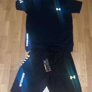 Under armour set - Helt nytt under armour set