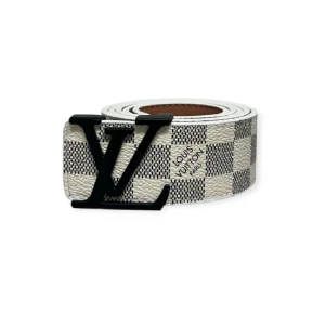 Lv bälte - Helt ny lv bälte. Oanvänd. Fraktar inom 24 timmar. Storlek 110cm. Bästa kvalité ute på marknaden