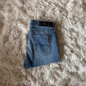 Replay Bulk - 4 replay jeans storlek från w27 till w31
