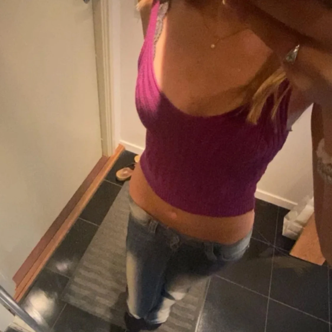 Lila ribbad croppad linnetopp - 1