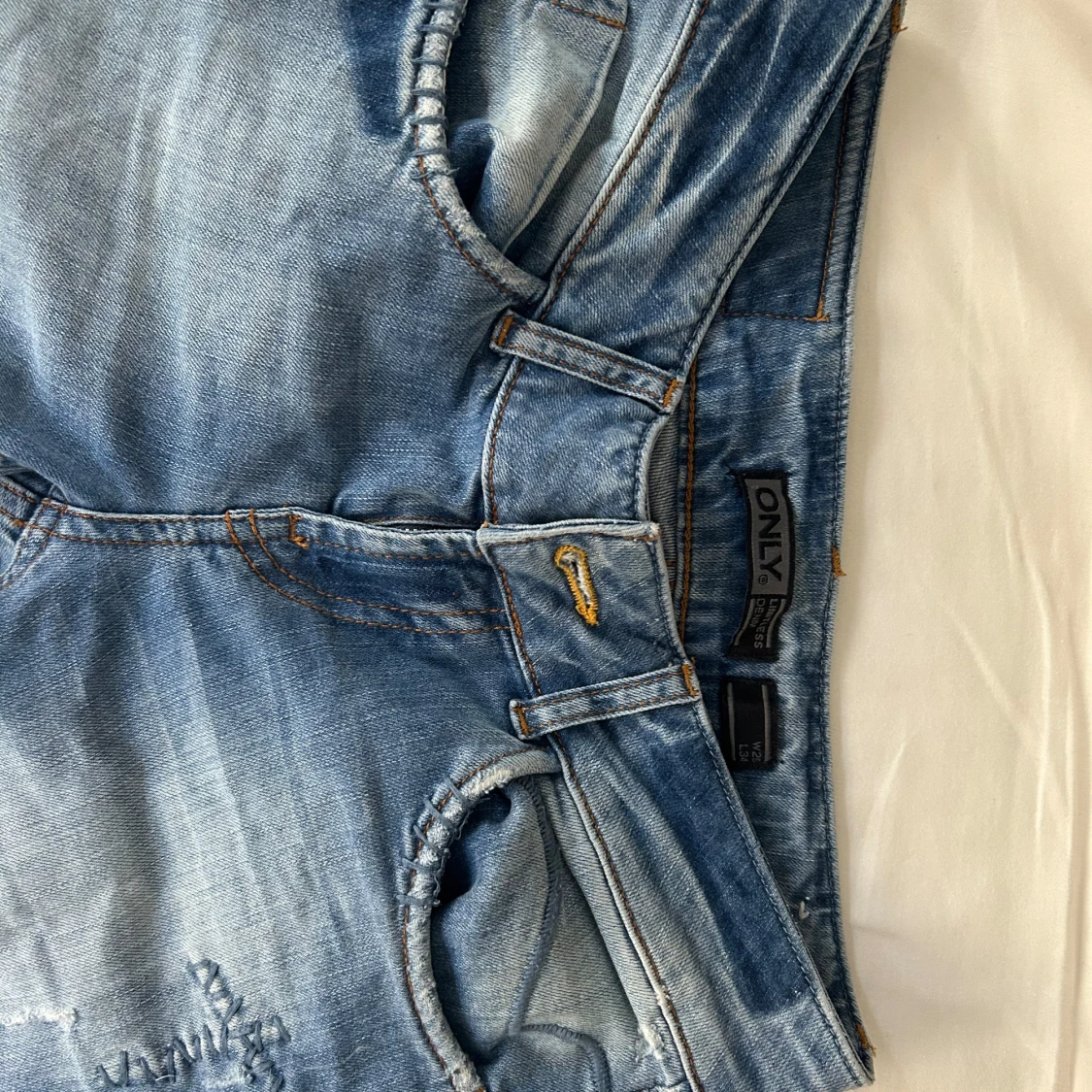 Ljusblå jeans från ONLY  - 2