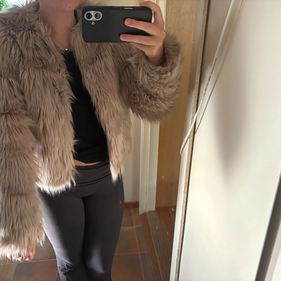  fluffig pälsjacka - 2