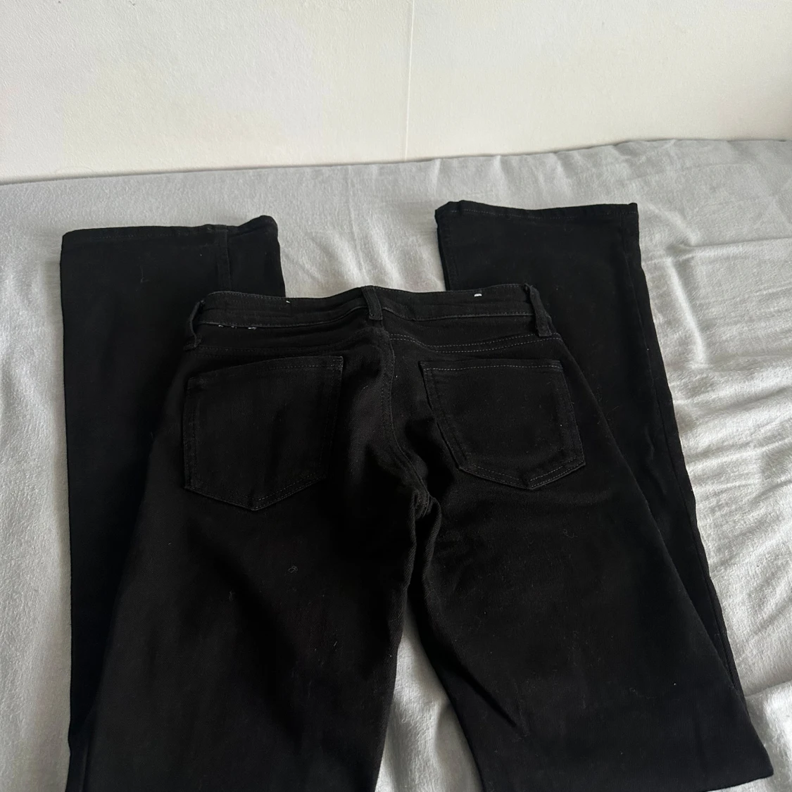 Svarta lågmidjade bootcut jeans - 4