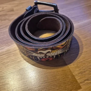 Ed Hardy skärp  - I bra skick