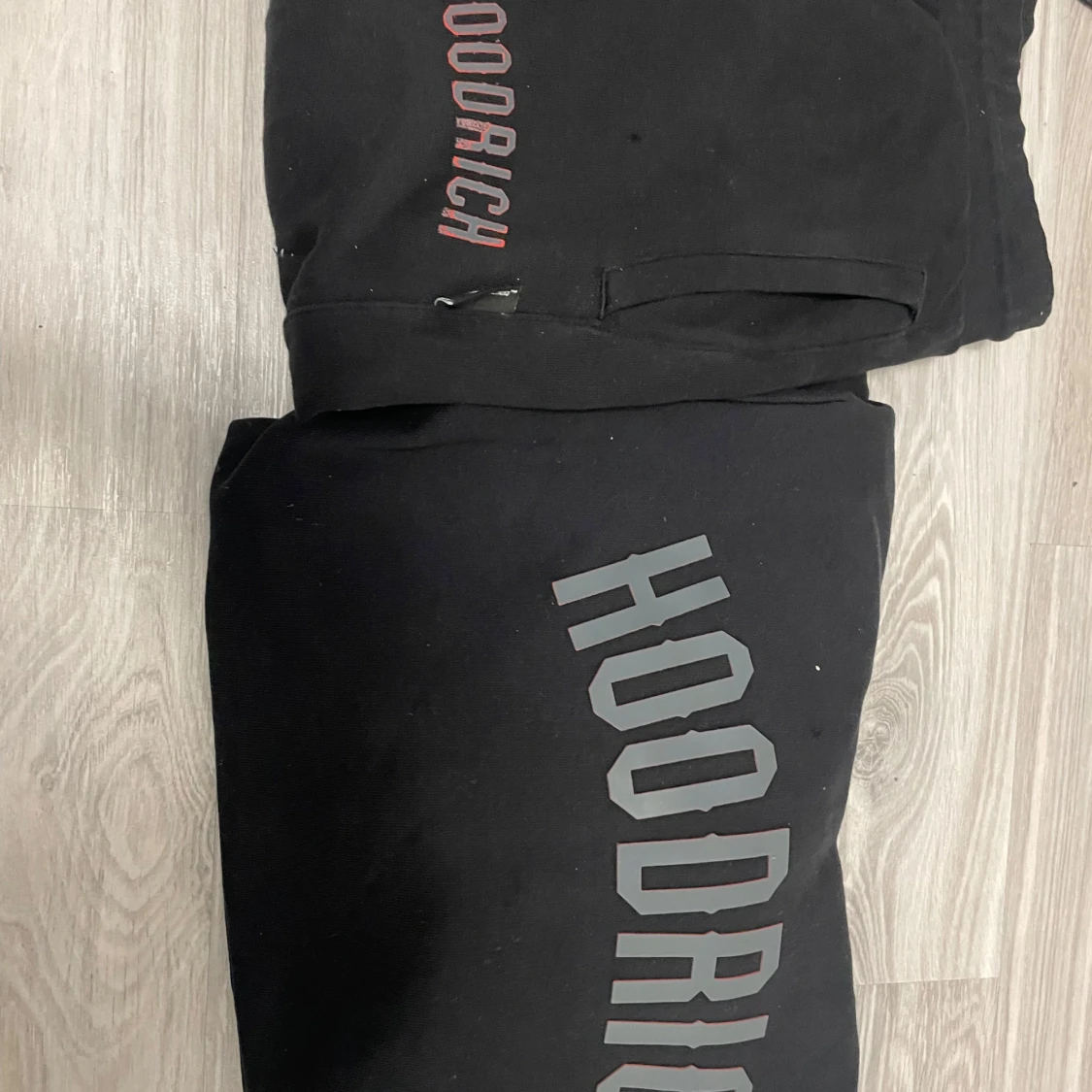 Svarta mjukisbyxor från Hoodrich - 1