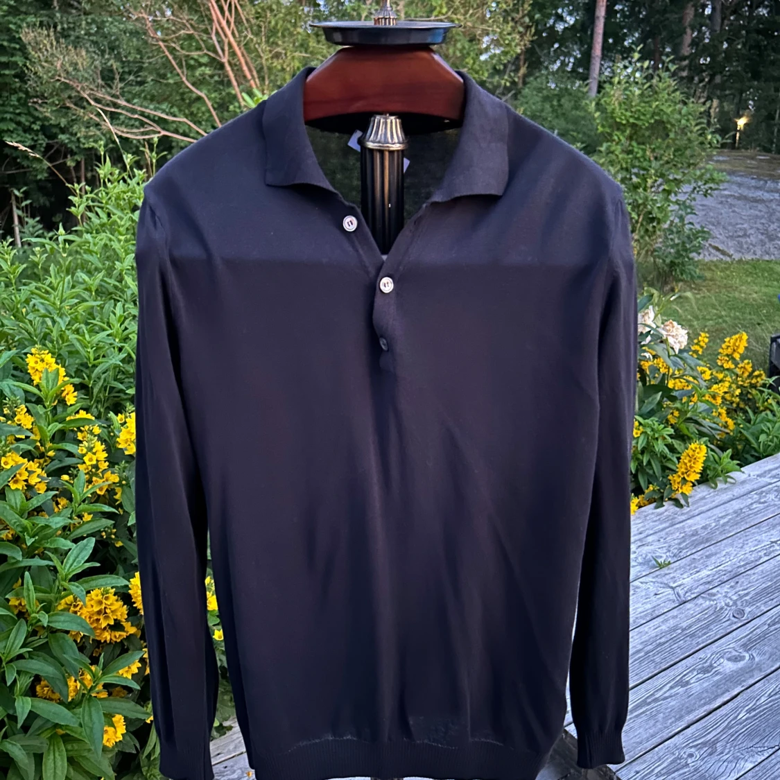 Svart pikétröja från Daniele Fiesoli