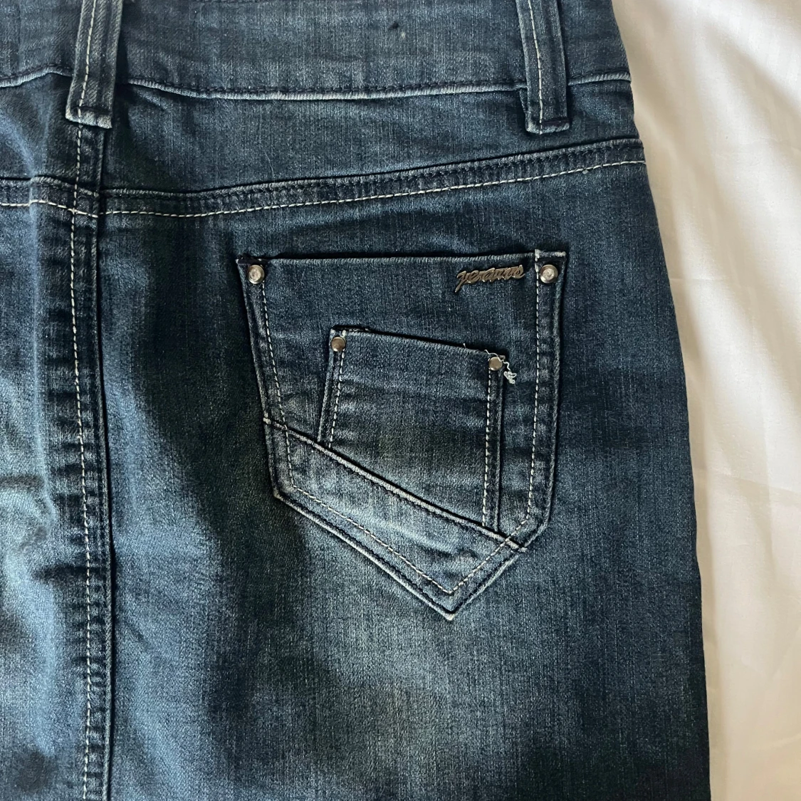 Mörk jeanskjol från Fionina - 3