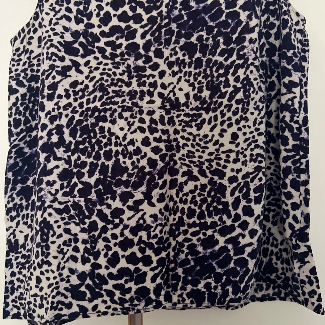 Leopardmönstrad linnetopp XS - 1