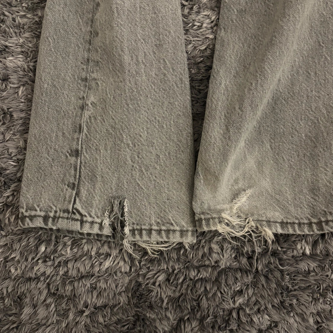 Grå raka jeans  - 4