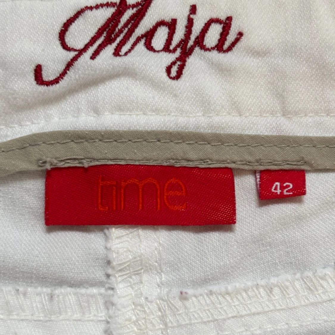 Vita bootcut jeans från Time, stl 42 - 1