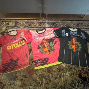 Football t shirts - 3 för 600