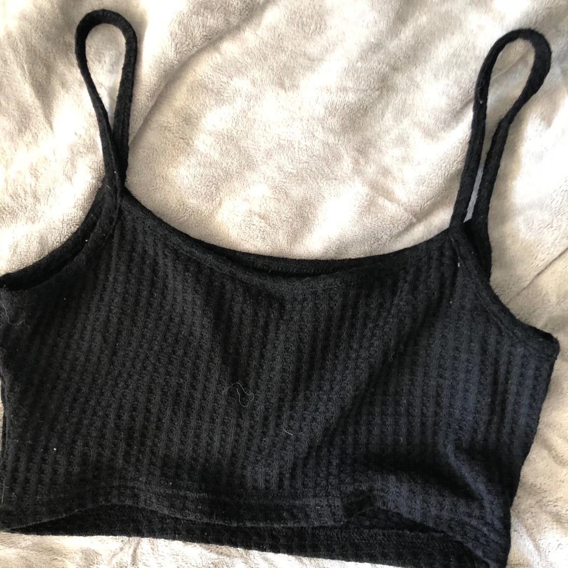 Svart croppad linnetopp - 1