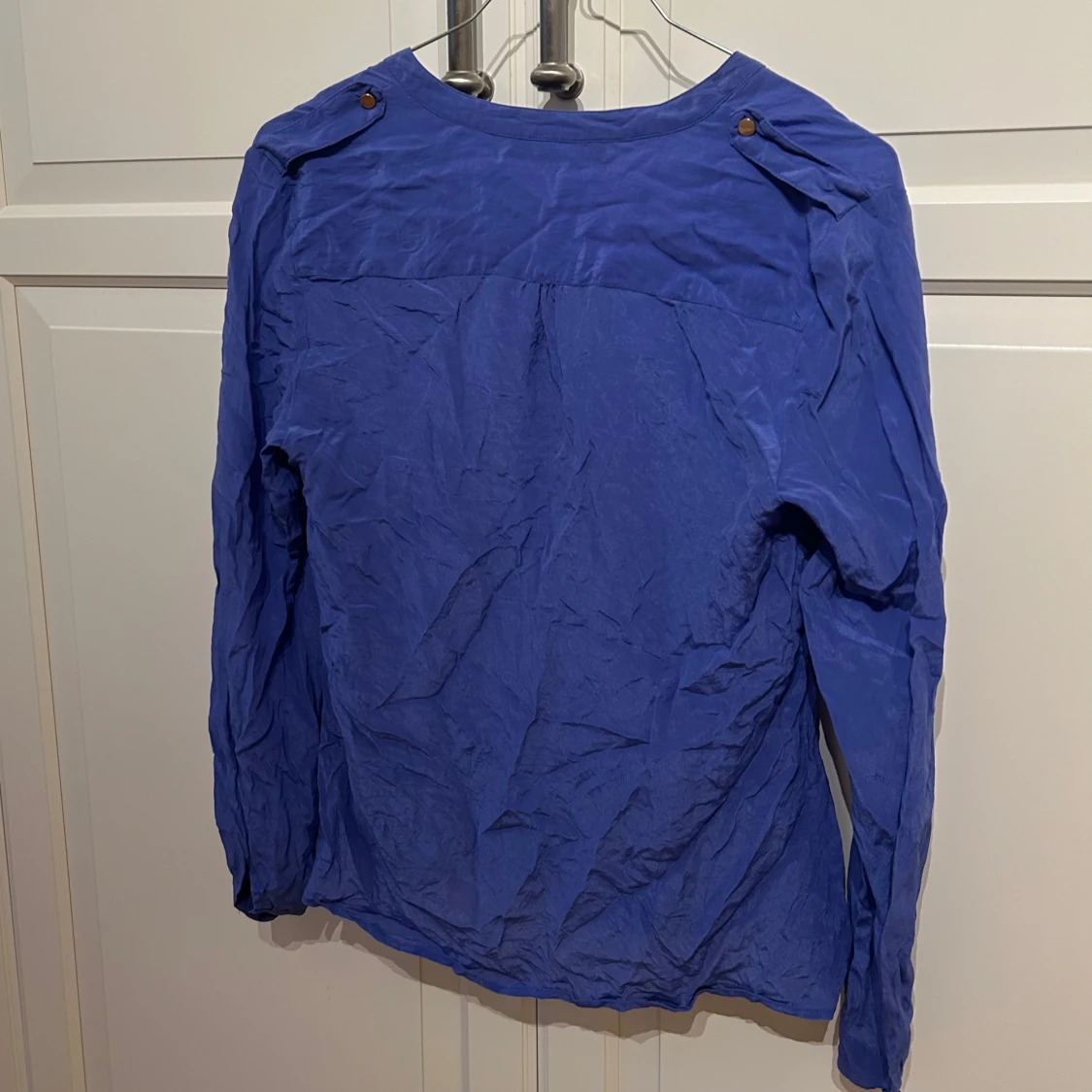 Blå silkes blus från Oasis  - 3