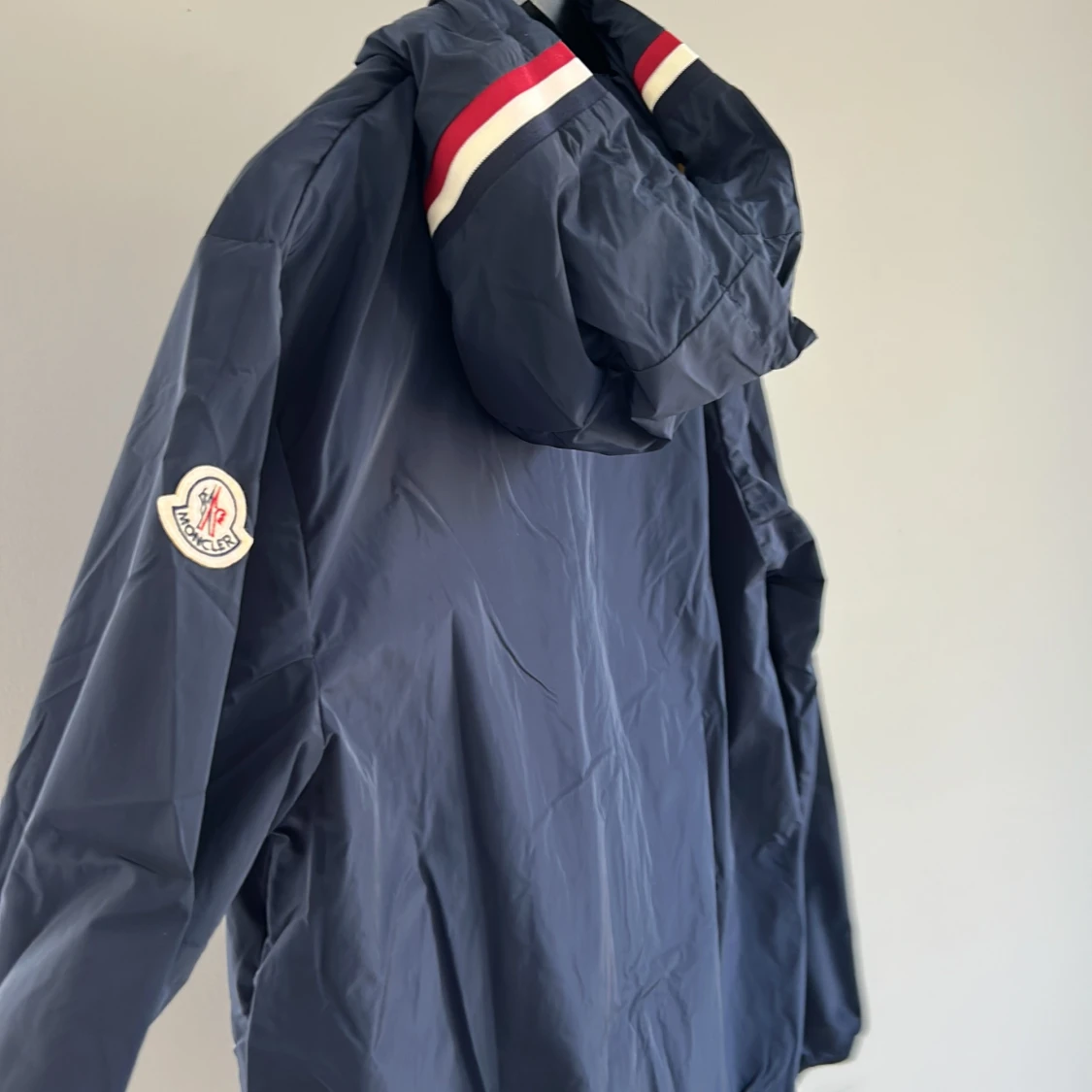 Mörkblå vindjacka från Moncler - 1