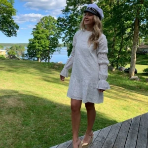 Nakd klänning - Jätte fin klänning prislappen kvar, slutsåld i storleken. Aldrig använd. 
