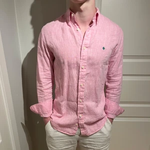 Morris Rosa Linneskjorta  - Skön linneskjorta från Morris! | Utmärkt skick utan defekter! | Storlek S. | Ställ gärna frågor innan du köper!