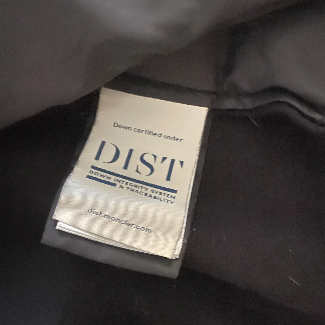 Svart pufferjacka från Moncler - 3