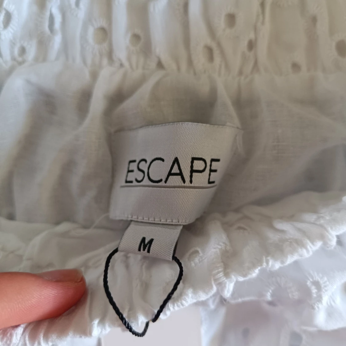 Vit kjol från ESCAPE - 3