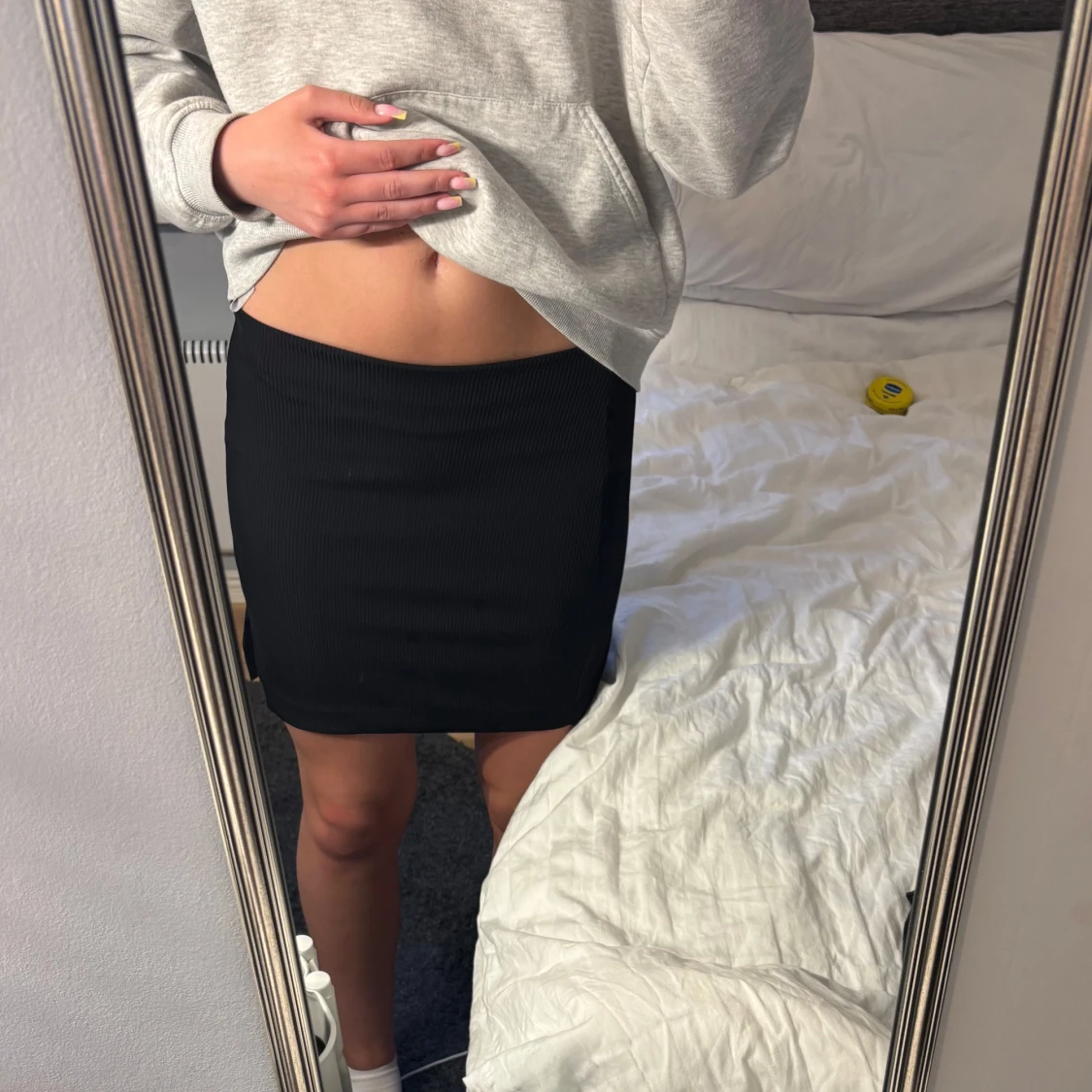 Svart ribbad minikjol - 1