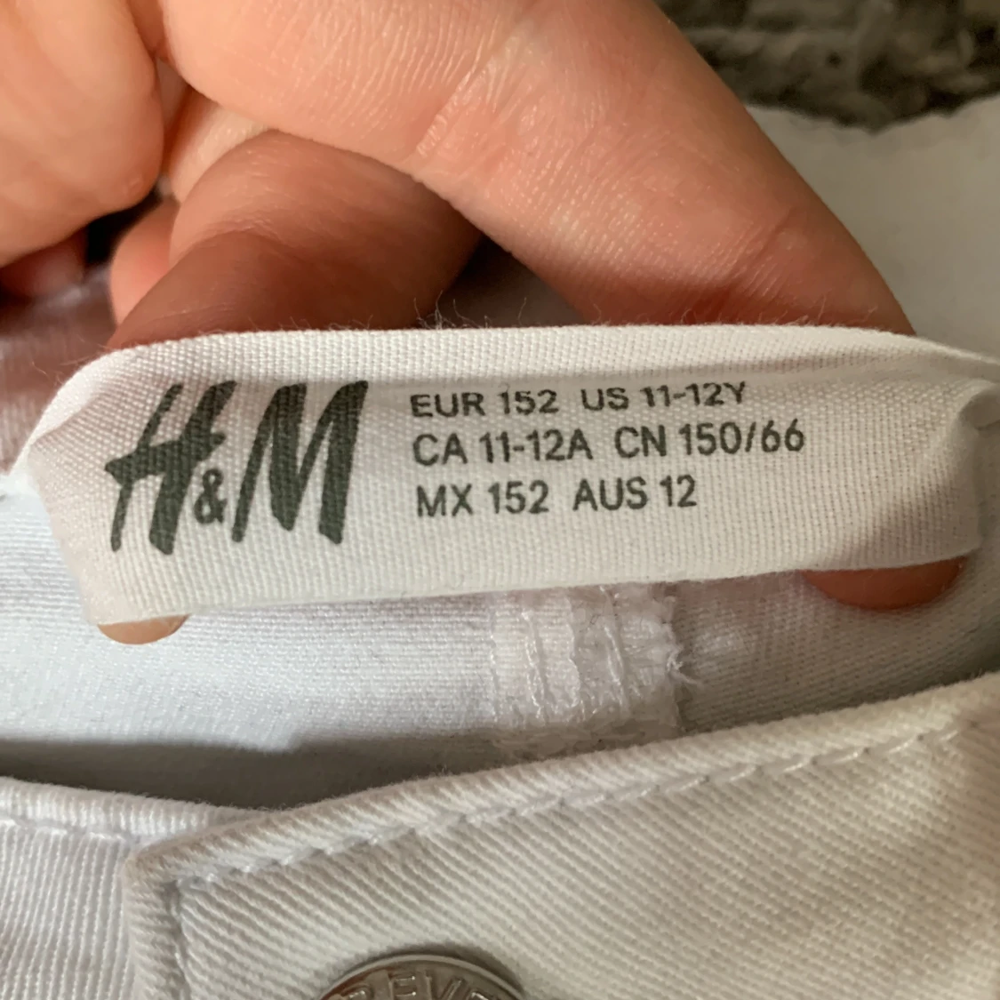 Vita jeansshorts från H&M - 1