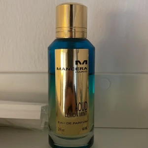 Parfym sampel mancera aoud lemon mint - Säljer parfym sampels. 1,2,3,4,5ml.   Hör av dig så kommer vi överens om ett billigt och bra pris!