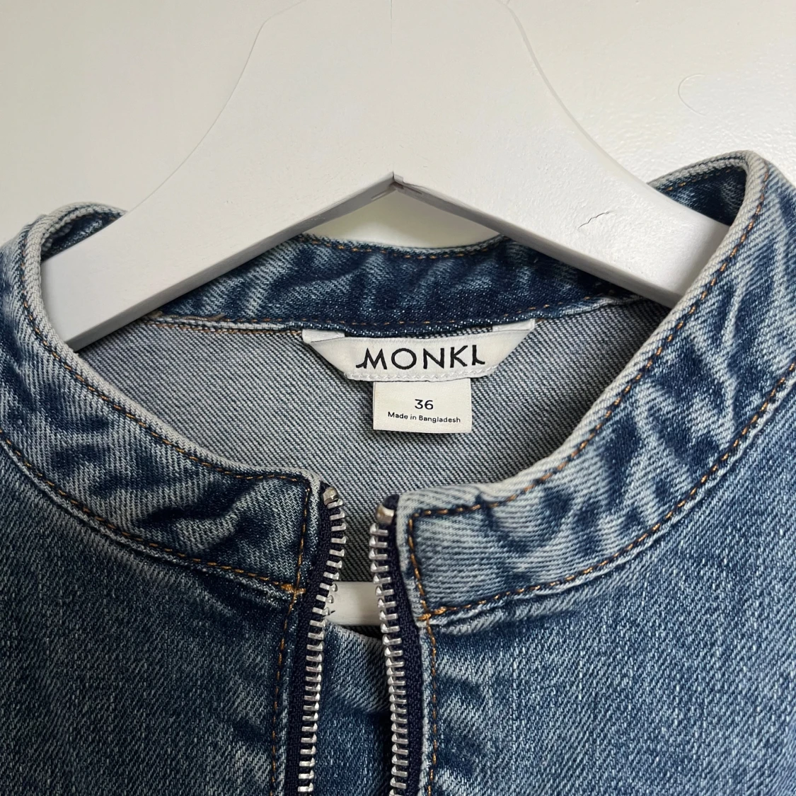 Blå jeansjacka från Monki - 1