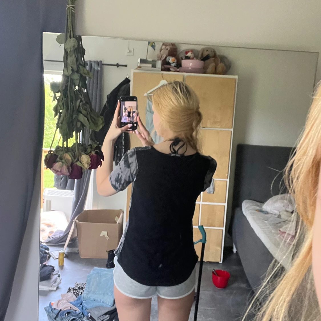 Tröja med detaljer - 3