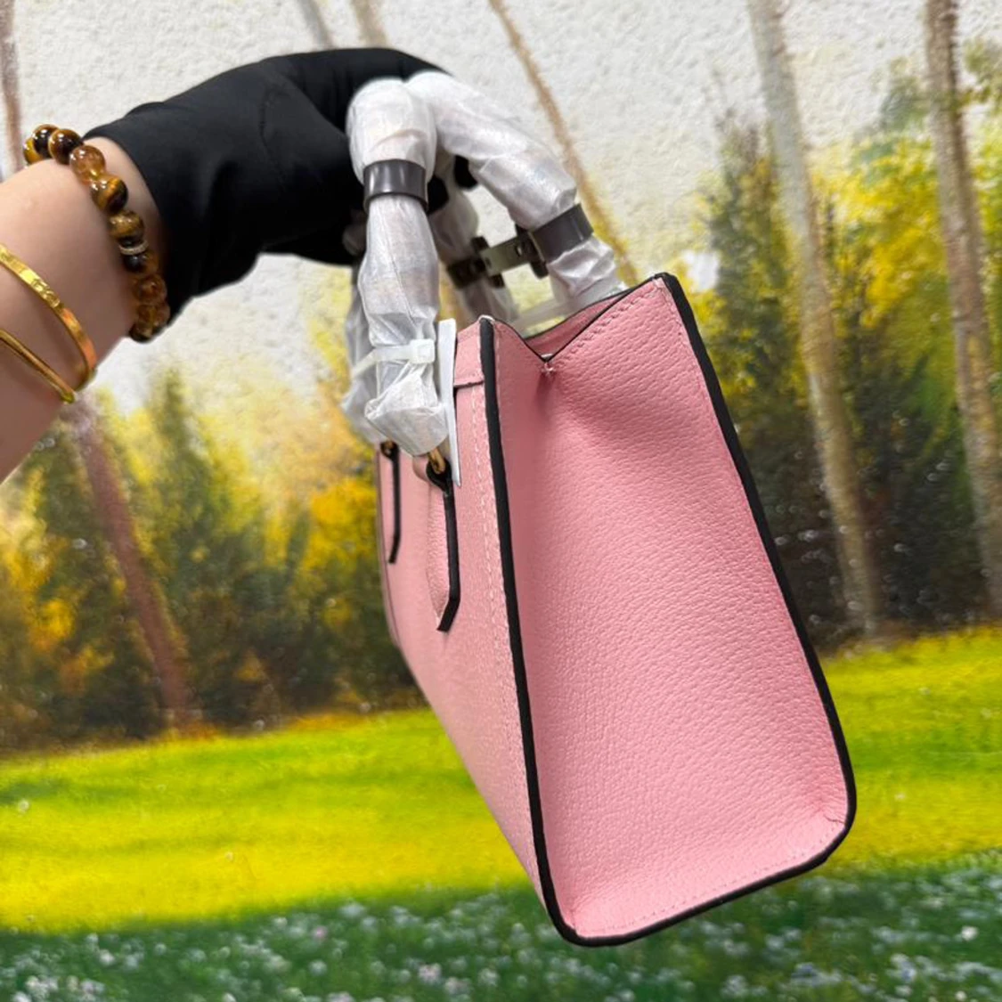 Rosa handväska från Guci i skinn - 2