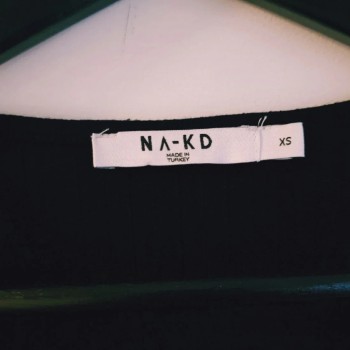 Svart omlottopp från NA-KD XS - 2