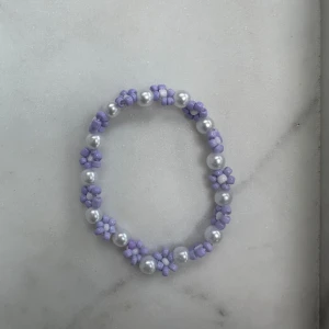 Armband - Handgjort armband💜