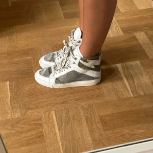 Zadig & Voltaire sneakers  - Jättefina i topp skick! Köpta för 4500kr i butik, box tillkommer✨