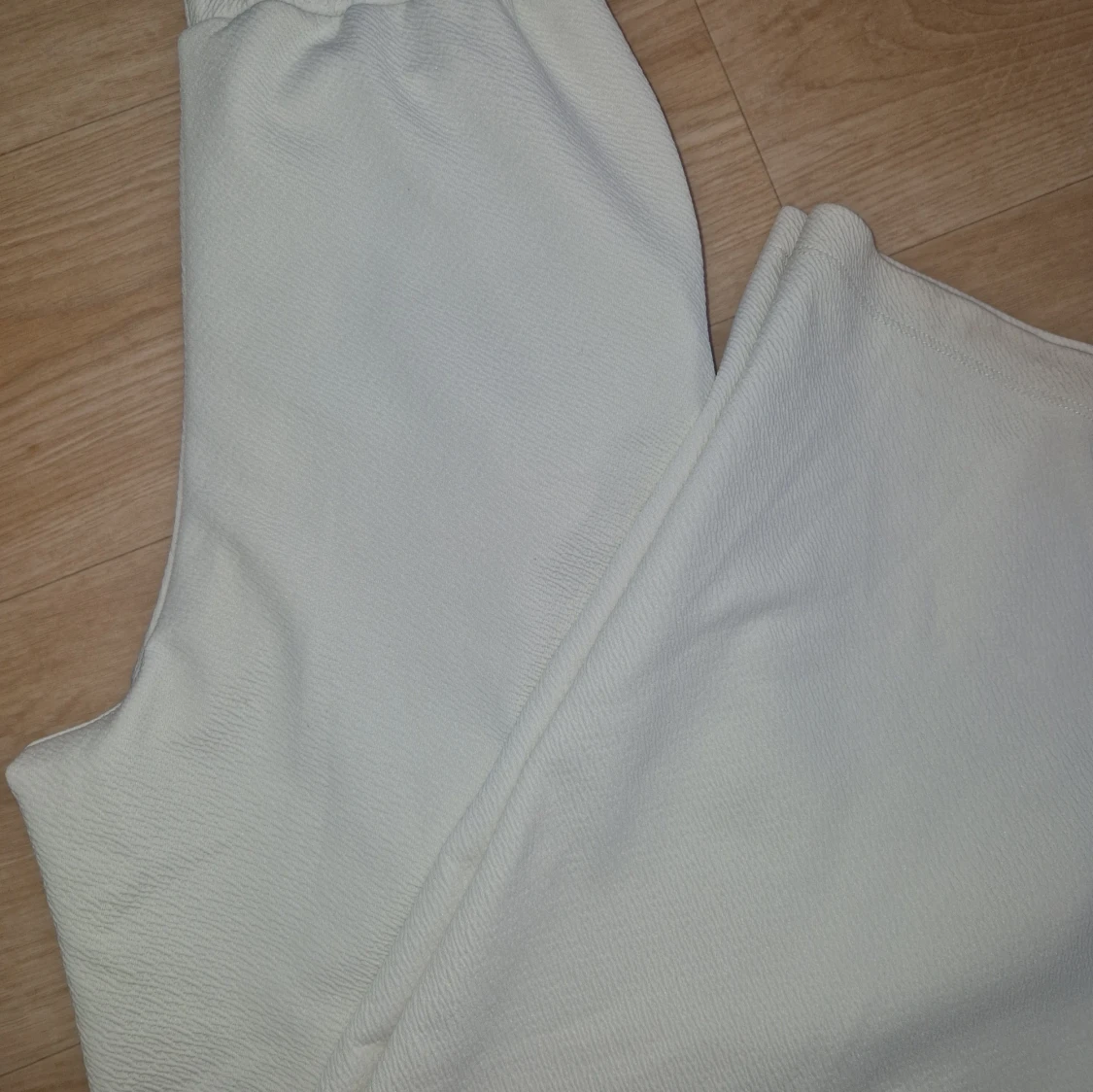 Vita wide byxor från Gina Tricot XS - 2