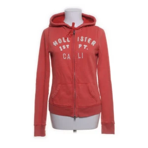 Hollister zip - Kommer inom kort. Storlek M