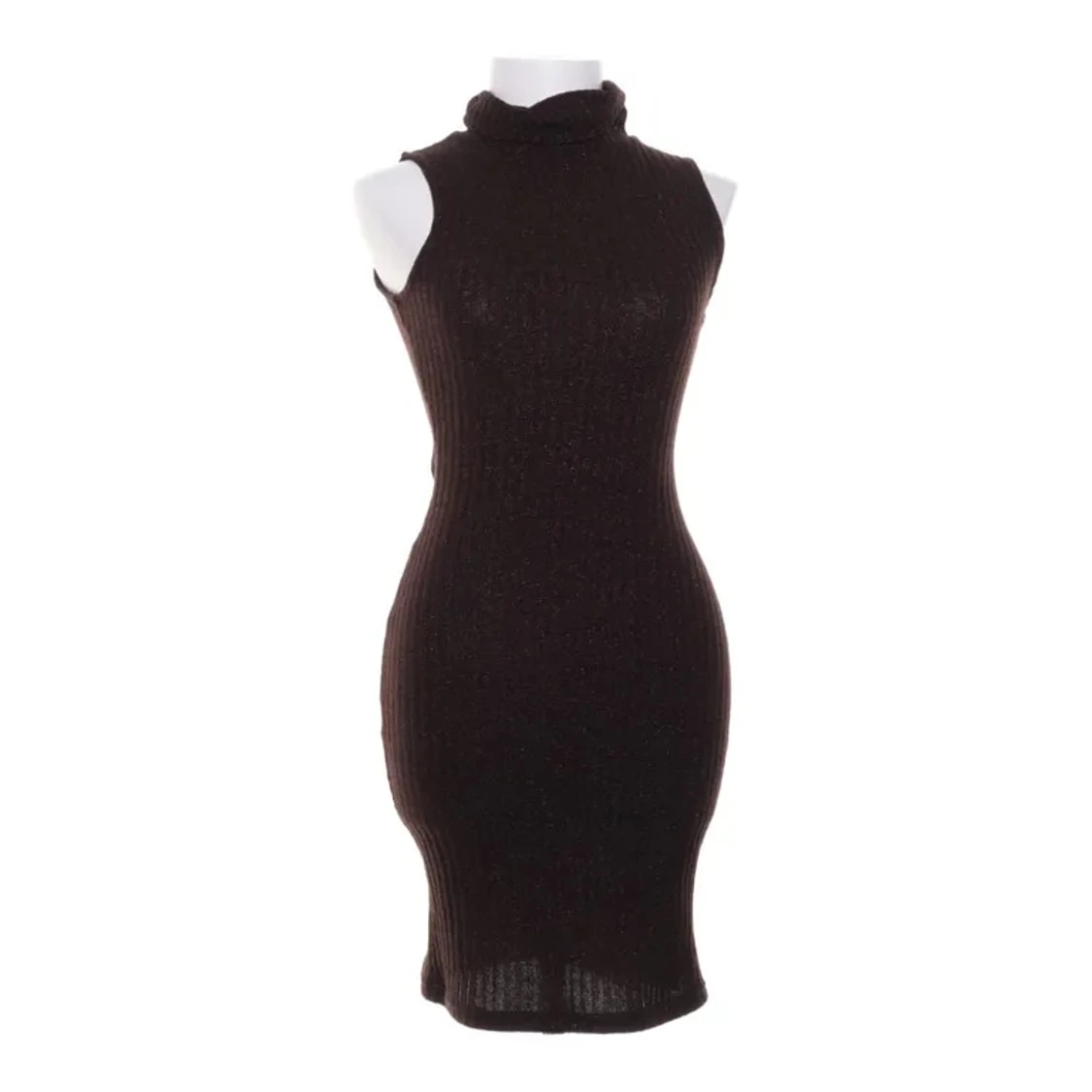 Mörkrub stickad klänning med lite glitter