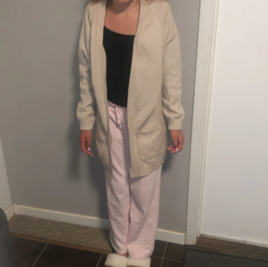 En beige kofta från zara