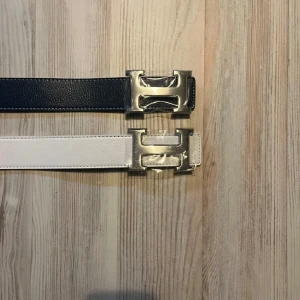 H bälte - Säljer dessa feta bälten för 349-399kr styck pris🤩finns storlekar från 105-120cm.
