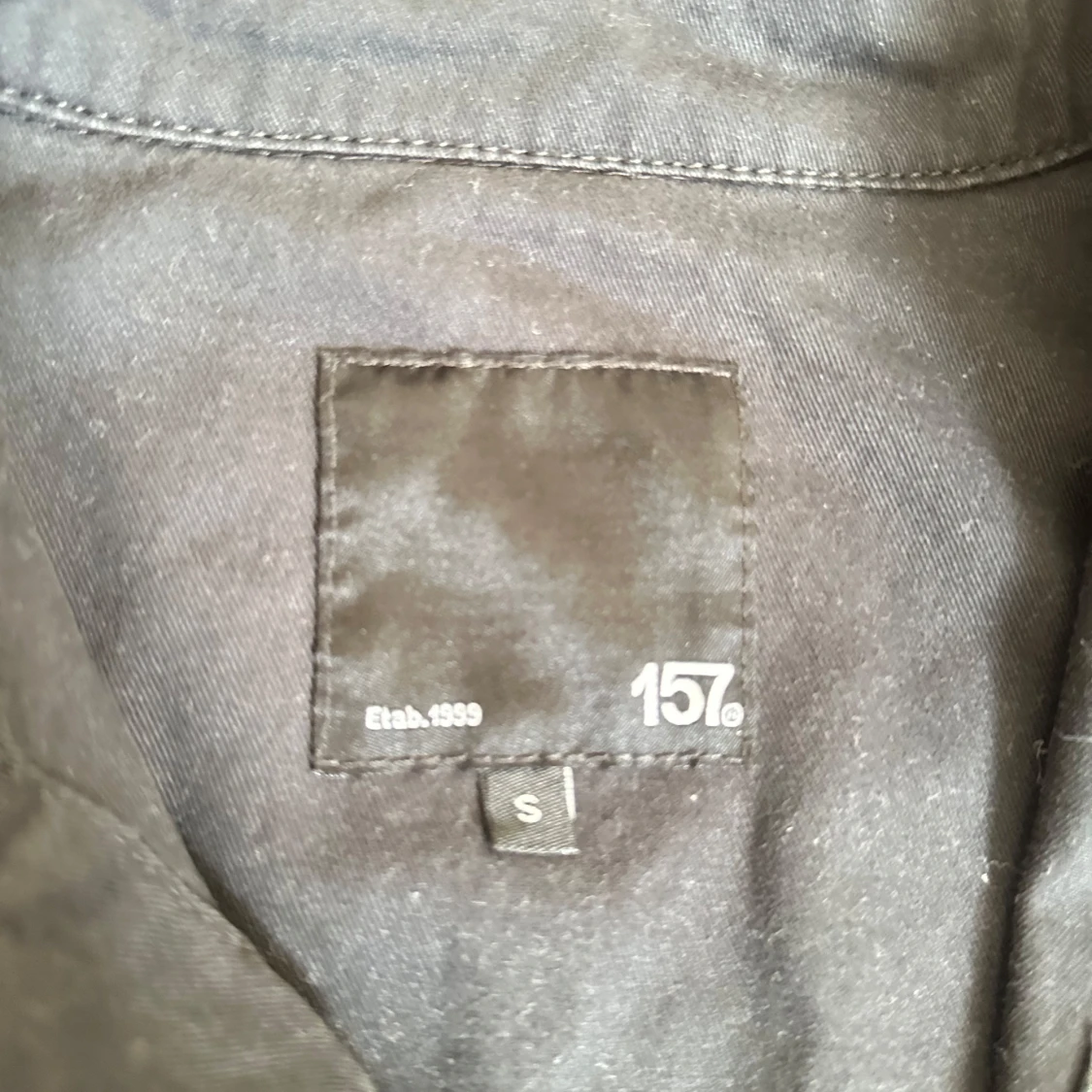 Svart overshirt från 157, storlek S - 1