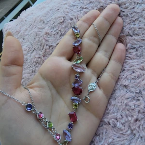 halsband från Swarovski - Priset kan diskuteras vid snabb affär