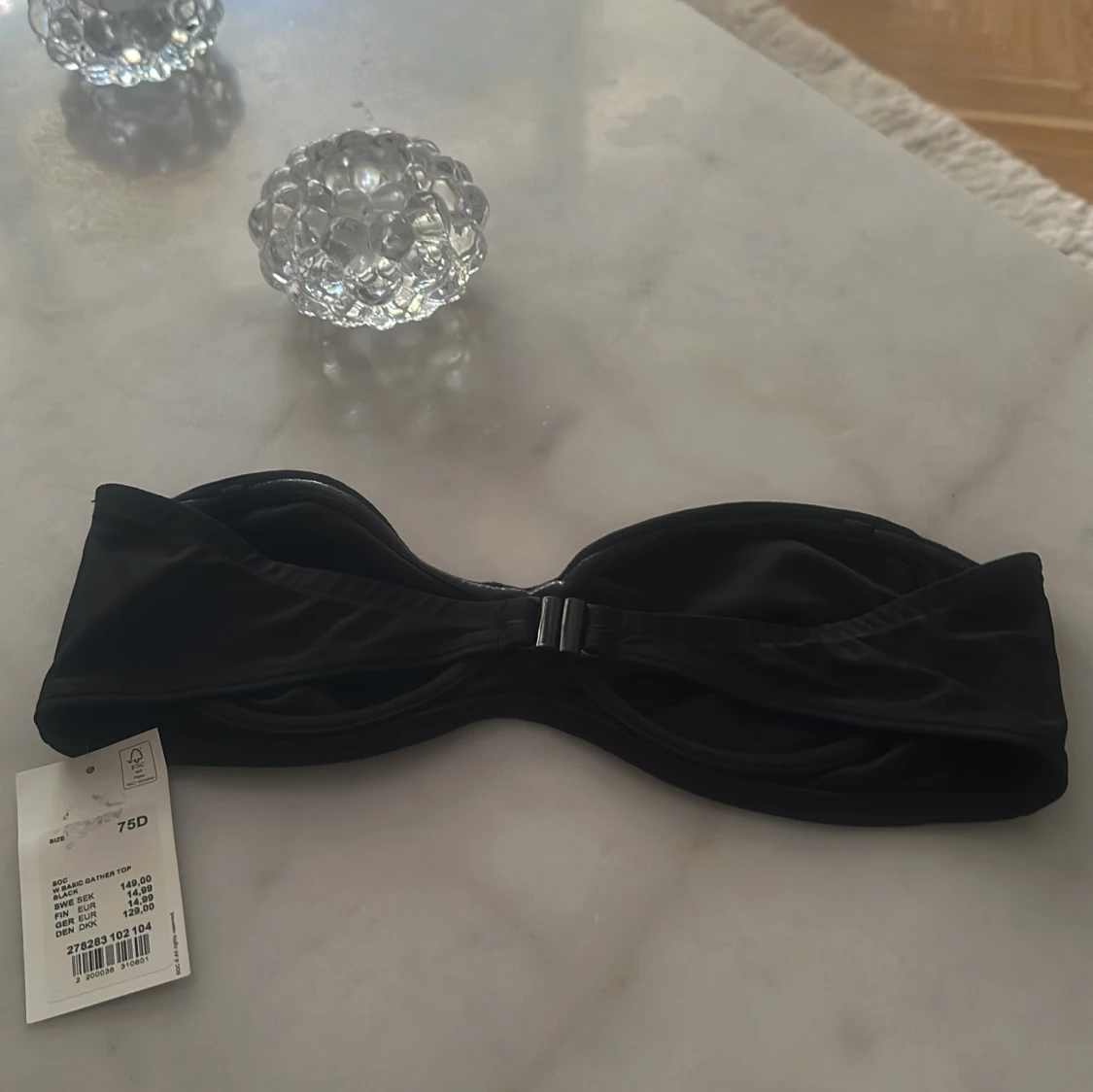 Svart bandeau bikiniöverdel från SOC - 1